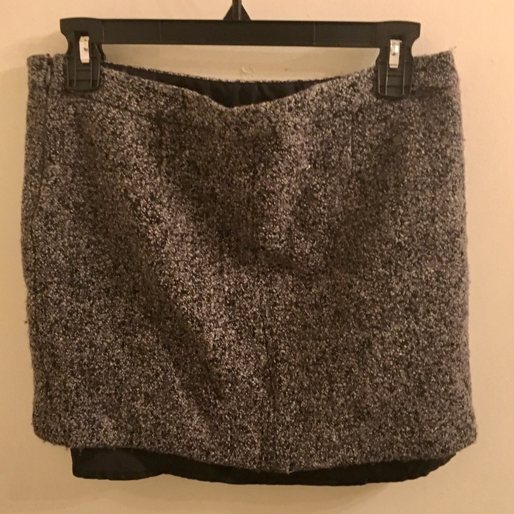 Gap tweed mini skirt Size 6.